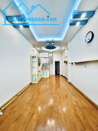 NHÀ KHU PHÂN LÔ NGỌC KHÁNH, THÔNG THOÁNG, DÂN XÂY VỊ TRÍ ĐẸP, 40M, 4 TẦNG, MT 3.5m, 9,2 Tỷ - 4