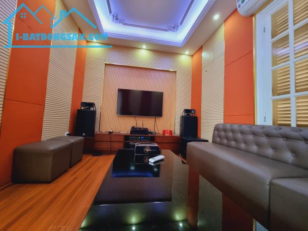 Bán biệt thự VIP – Sịn nhất Cầu Giấy – Khu đô thị Dịch Vọng – 180m2 – 5 tầng – 41 tỷ . - 2