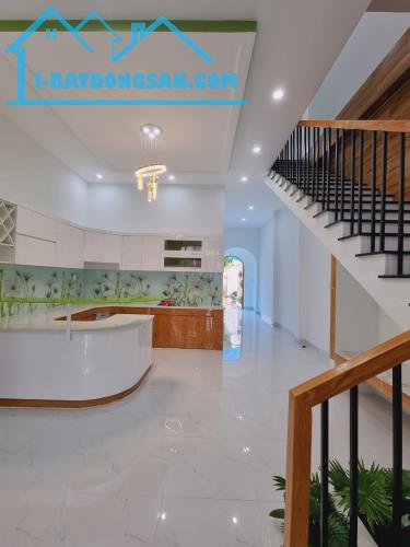 Bán nhà 1 Trệt 1 Lầu 150m2, SHR thổ cư100% hoàn công (P.Trảng Dài)từ đường Bùi Trọng Nghĩa - 3