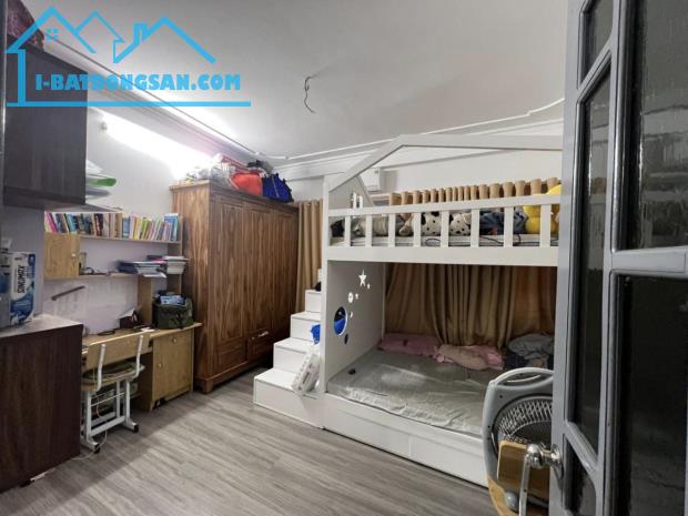 Nhà bán Yên Hoà 50m 5t mt4.5m chỉ 6.85 tỷ Cầu Giấy - 2