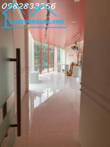 ⚜️ Bán nhà Mặt phố Võ Chí Công, Cầu Giấy, 57m2 5T MT 8.7m, Chỉ 31.5 Tỷ ⚜️ - 2