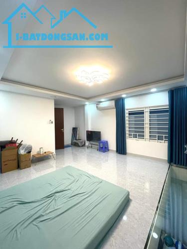 Nhà Phú Nhuận, Hoàng Văn thụ, Hẽm 4m, Ngang 4.2  x 8m, 5 Tầng, Chủ Giảm 1.6 tỷ, Nhỉnh 5 tỷ