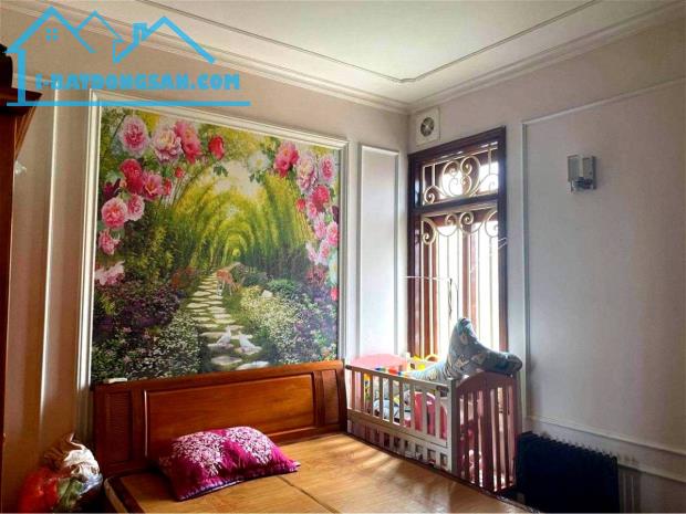 Bán biệt thự đẹp 4 tầng KĐT Văn Khê, 228m2, lô góc, thang máy, kinh doanh tốt, 60 tỷ