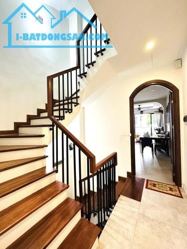 ⚜️ Bán nhà siêu phẩm Mai Anh Tuấn, Đống Đa, 50m2 5T MT 3.5m, Chỉ 18 Tỷ ⚜️ - 1