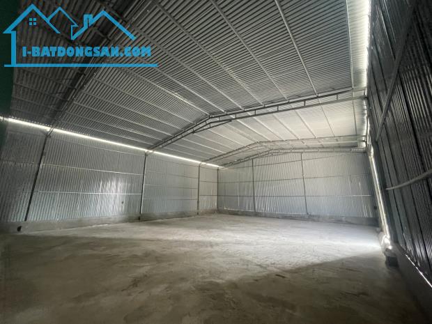 Cho thuê kho xưởng 220m2 Lai Xá Hoài Đức đường QL32