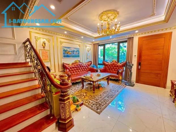 CẦN BÁN SIÊU GẤP NHÀ LK HOÀNG HOA THÁM,  DT 90M2 x 5T,  MT 5,2M, GIÁ 31,7 TỶ.