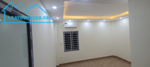 CHUYỂN VÀO NAM : Bán nhà Tam Trinh , 50m2 , 3,9 tỷ , nhà lô góc 2 thoáng vĩnh viễn - 3