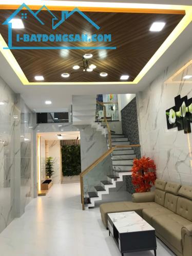 Nhà mới xây HXH 6m ,4 tầng BTCT, 4PN , 72m2, chỉ nhỉnh 8 tỷ, vào ở ngay.