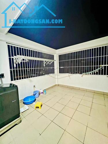 Bán nhà Phạm Văn Hai, P3 Tân Bình 52m2, 4tầng BTCT, HXH, giá 4,9 tỷ TL mạnh