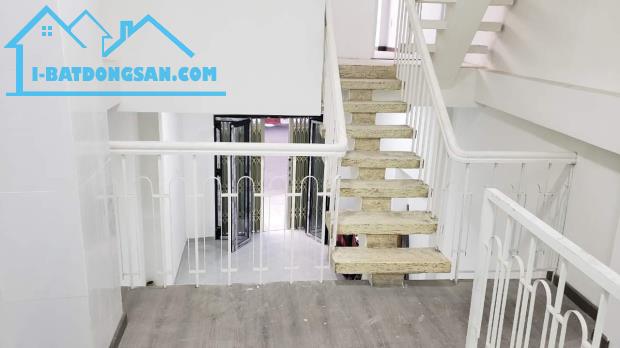 Bán gấp nhà Trần Quang Diệu. Quận 3. - 1