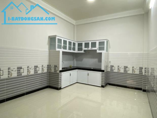 Chỉ 6 tỷ nhà Mt nhựa, ngang 9m Bà Điểm, kề Khu Cn Vĩnh Lộc