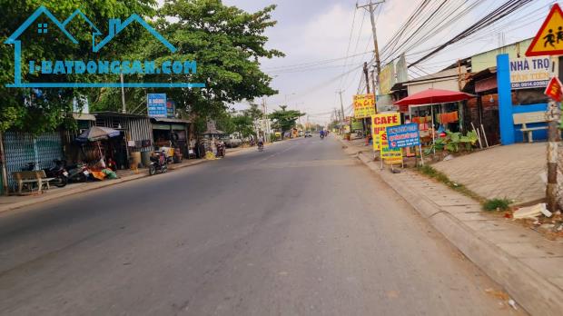 Bán đất 12.4 x 55m (682m2) ấp Bình Lợi, xã Hòa Khánh Đông, Đức Hòa, Long An giá 3.6 tỷ - 4
