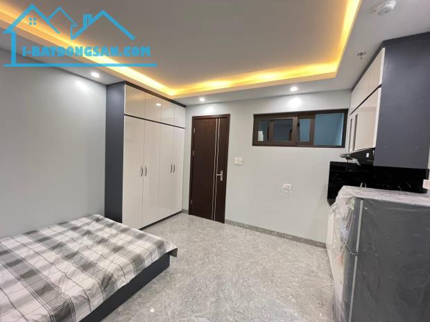 Cực hiếm! Phố Nguyễn Trãi,29 phòng - thang máy- ô tô - dòng tiền 1 tỷ/năm 120m2 x 8Tx15 tỷ - 2