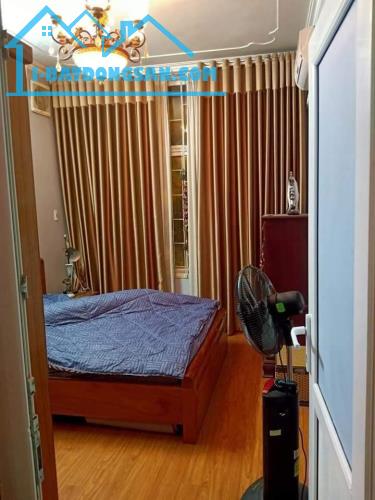 Bán nhà Yên Hòa Cầu Giấy 52m x5t, mt 3m giá 6,7 -tỷ.