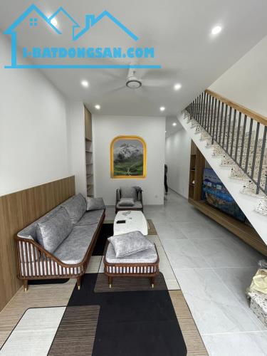 NHÀ VIEW SÔNG BẾN NGHÉ – THIẾT KẾ HIỆN ĐẠI – GIÁ NHỈNH 10 TỶ.