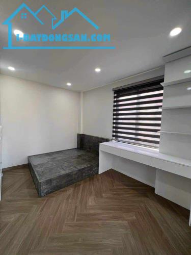 CẦN BÁN NHÀ DÒNG TIỀN NGỌC LÂM 40 TRIỆU 1 THÁNG VỪA Ở VỪA CHO THUÊ GIÁ HƠN 11TỶ. Ô TÔ, KD. - 2