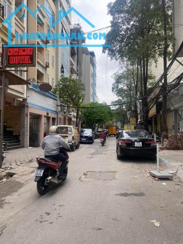 Bán nhà Cầu Giấy 50x5T, lô góc, kinh doanh, ô tô tránh, ngõ thông, giá chỉ 8 tỷ - 4
