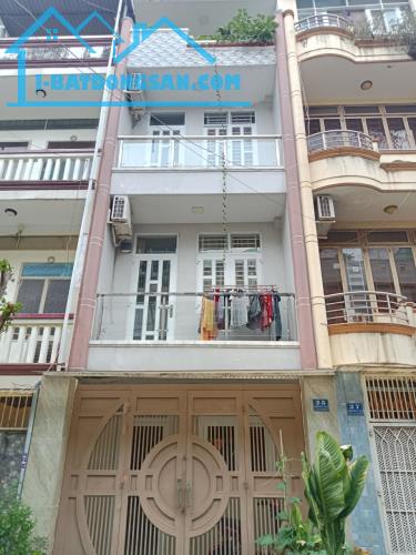 Nhà mới đẹp MTKD Trần Văn Kiểu q6 (dt: 4x22) kết cấu: 3 lầu, giá chỉ 11,5 tỷ