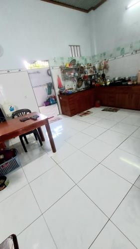 BÁN LỖ NHÀ TRẢNG DÀI 1TRỆT 1LẦU LỬNG ĐƯỜNG THOÁNG, RỘNG, SÂN ĐẬU 2 OTO