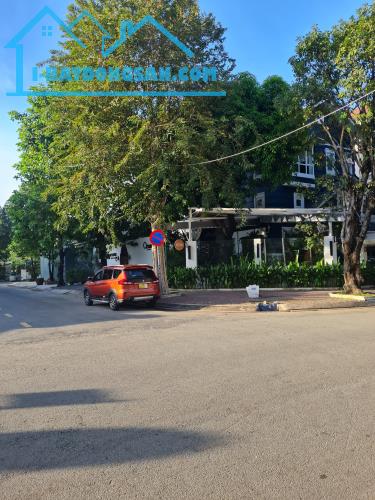 Bán Villa Phố 2 Mặt Tiền Dương Văn An, 12x20m, Hầm 3 Tầng, Ngay Góc Thái Thuận.