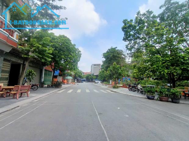 SIÊU PHẨM 2 MẶT TIỀN. ĐƯỜNG THÔNG CÁC NGẢ. OTO 7 CHỖ PHÓNG KỊCH GA 
🌷 Giá chỉ 1tỉ 300tr