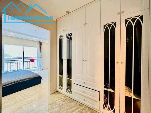 BÁN GẤP NHÀ ĐẸP PHỐ BỒ ĐỀ - LONG BIÊN, 50M x 5T, MT 5M, GARA Ô TÔ, GẦN HỒ.  GIÁ 7 TỶ X - 1