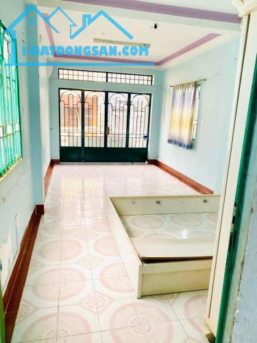 - NHÀ NGON QUẬN 6 - XE HƠI VÀO NHÀ - 5 TẦNG BTCT - CHỦ GẤP BÁN - VỊ TRÍ SIÊU ĐẸP CHỈ 6.5 - 2