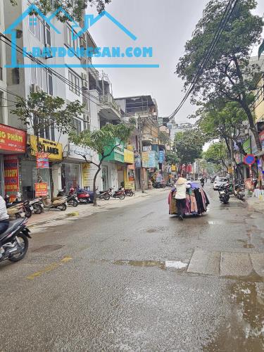 CẦN BÁN GẤP. Phố Hoàng Văn Thái,  Quận Thanh Xuân.  DT: 70m.Giá: 14,5 tỷ. Lô góc, oto - 1