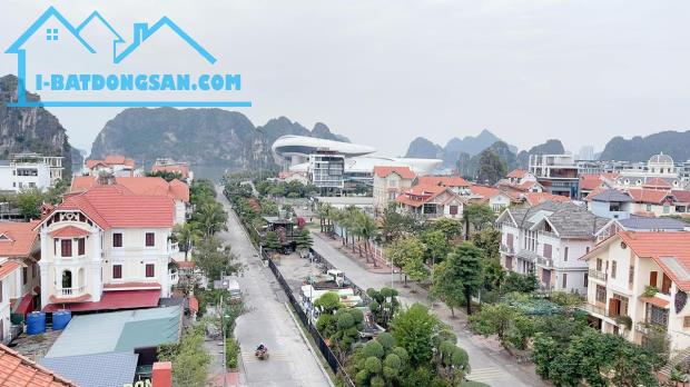 Mặt đường Hải Lộc, mặt tiền 8m, nhà tầng thang máy, view biển, trung tâm Hạ Long - 1