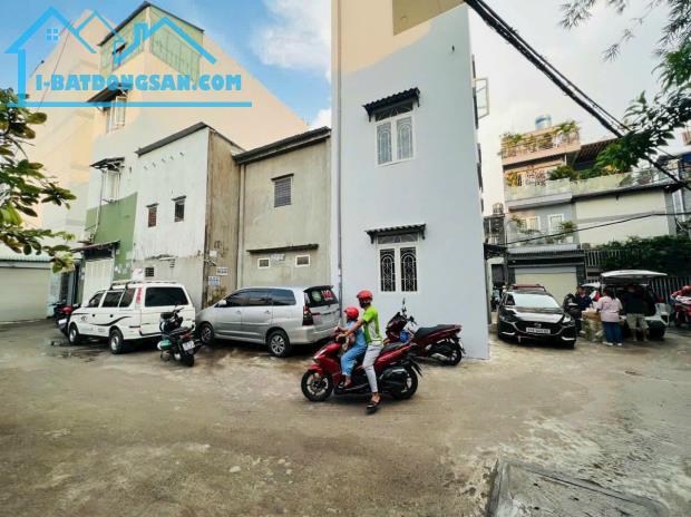 🎖️6.8 tỷ🎖️MUA 1 ĐƯỢC 2 🏡 Nhà hẻm 220/ Hoàng Hoa Thám, P5,Q Bình Thạnh