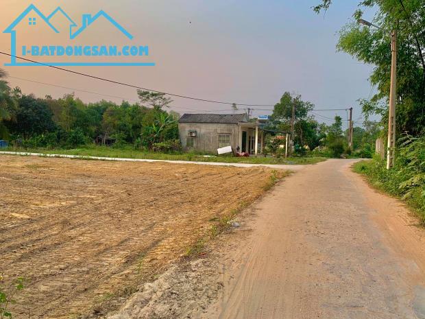 CẦN BÁN LẠI 1.250M2 GIÁ NGỘP NH, ĐẤT THỔ CƯ CHÍNH CHỦ CẠNH KCN DÂN CƯ ĐÔNG