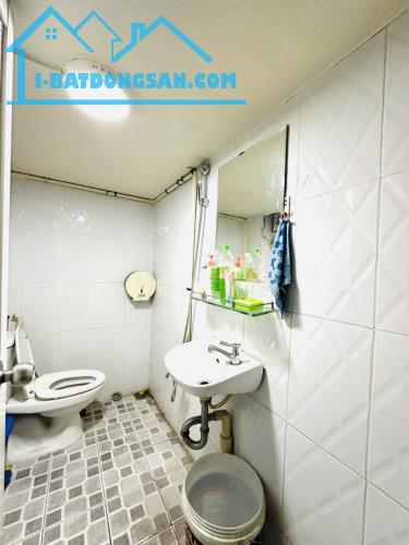 Mặt Tiền Kinh Doanh Đường Võ Văn Kiệt, Phường Nguyễn Thái Bình, Quận 1, 72m2, Ngang 4m - 4