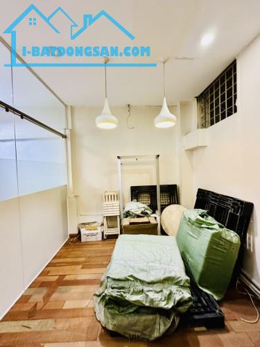 Mặt Tiền Kinh Doanh Đường Võ Văn Kiệt, Phường Nguyễn Thái Bình, Quận 1, 72m2, Ngang 4m - 3