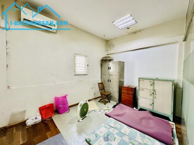 Mặt Tiền Kinh Doanh Đường Võ Văn Kiệt, Phường Nguyễn Thái Bình, Quận 1, 72m2, Ngang 4m