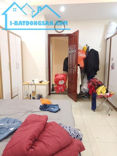 Bán nhà Hoàng Hoa Thám lô góc dân xây ngõ thông ô tô đỗ cửa 27m 5,35 tỷ
