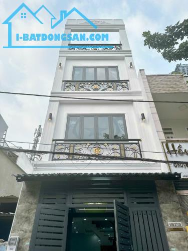 Vị trí xuất sắc! Bán nhà đối diện công viên ở Bình Phú Q6 (4x20) 3 lầu. Chỉ 8,7 tỷ TL