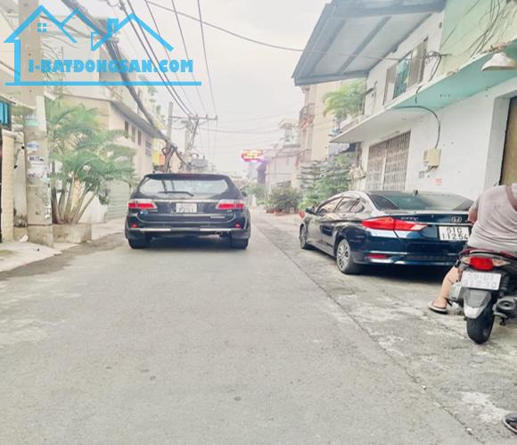 Bán nhà HXT hạ 2 tỷ, Trịnh Đình Trọng, Phú Trung, Tân Phú, 200m2, ngang 8m̉. - 1