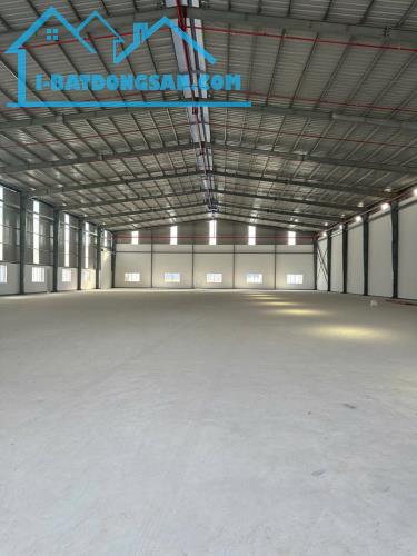 Cho thuê 2000m2 Kho Xưởng Tân Uyên PCCC tự động Gía : 135 triệu/tháng - 3