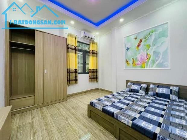 Kẹt Tiền Bán Gấp Nhà Đường Ung Văn Khiêm, Phường 25, Quận Bình Thạnh. Giá 3tỷ050/HXH - 2