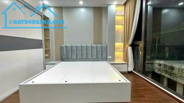 Vị trí đẹp nhất P.Thạch Bàn 6 Tầng, Ôtô Vào Nhà, 10m Ôtô Tránh, 40m, Nhỉnh 6 Tỷ - 4