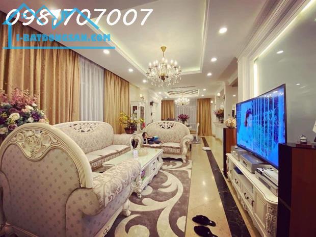 Bán tòa VP cạnh Vinhomes Long Biên, 1 hầm 6 nổi, MT25m - cho thuê 180tr/th. Giá hơn 40 tỷ - 4