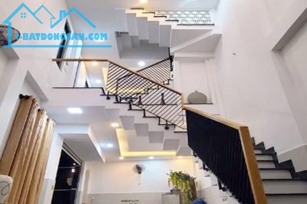 Bán nhà Huỳnh Văn Bánh Phú Nhuận Phường 13, 42.2m² 5 Tầng thiết kế đẹp - Giá 11.2 tỷ TL