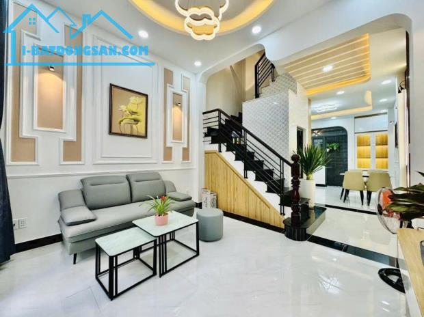 Bán nhà Bùi Thị Xuân, P3 Tân Bình 49m2, HXH, 4 tầng, giá 4,2 tỷ TL