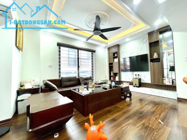 BÁN NHÀ TẠI CƯƠNG NGÔ TỨ HIỆP THANH TRÌ 45M2 LÔ GÓC 5 TẦNG MỚI KING  KONG GIÁ BÁN CONG KHA - 4