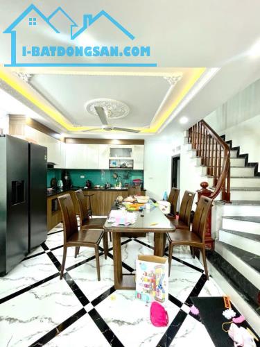 BÁN NHÀ TẠI CƯƠNG NGÔ TỨ HIỆP THANH TRÌ 45M2 LÔ GÓC 5 TẦNG MỚI KING  KONG GIÁ BÁN CONG KHA - 3