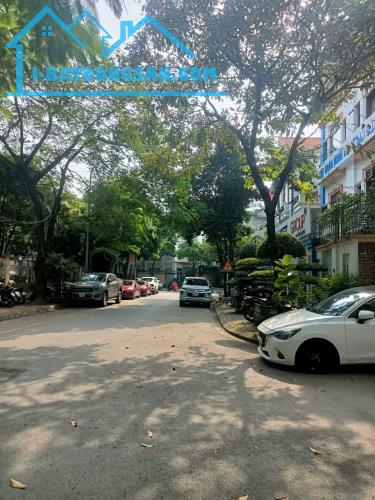 Bán BT KĐT Mễ trì, sát bộ ngoại giao, lô góc, vỉa hè, khu dân trí cao 115m2 4 tầng giá TT - 3