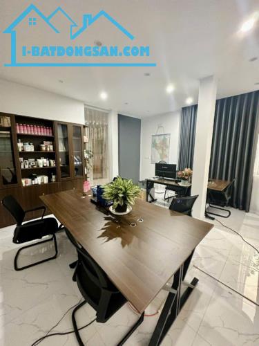 Bán BT KĐT Mễ trì, sát bộ ngoại giao, lô góc, vỉa hè, khu dân trí cao 115m2 4 tầng giá TT