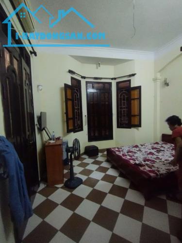 Bán nhà Định Công, 45m2, MT4.2, cách phố 20m, xây dựng cực tốt, ở sướng, giá 8.8 tỷ. - 4