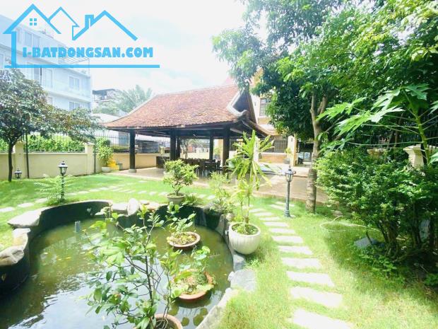 Bán Biệt Thự Khu Kim Sơn 112 Nguyễn Văn Hưởng,Thảo Điền,Q2 DT:784m2 Hồ Bơi+Sân Vườn Đẹp - 1