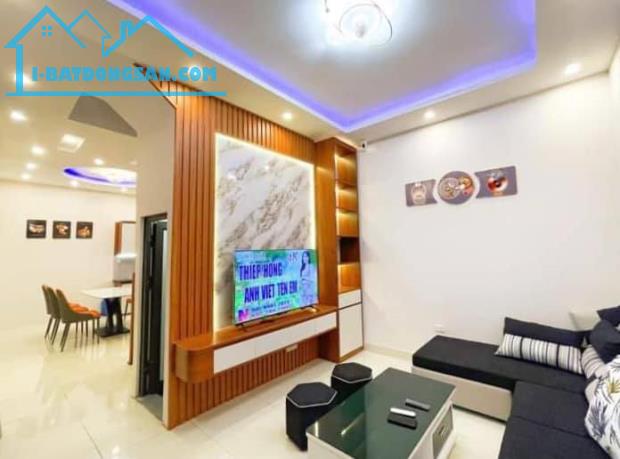 Bán nhà riêng ngõ 171 Đặng Tiến Đông Đống Đa 40,25m2, 6T, MT 5,5m Ô Tô Giá 6,85 Tỷ